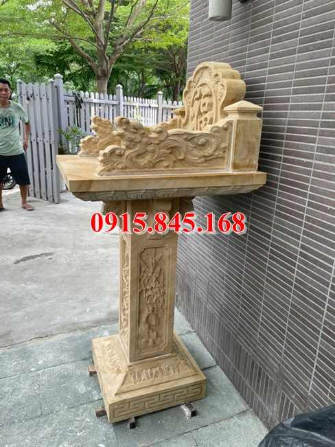 Cây hương đá ngoài trời trước nhà20252.