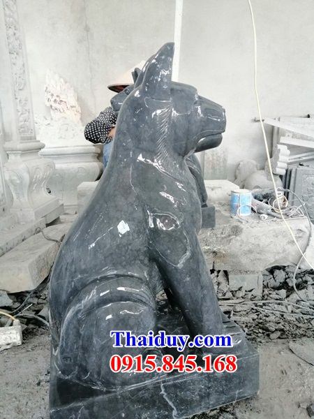 Mẫu chó trấn yểm bằng đá xanh Thanh Hóa thiết kế đẹp
