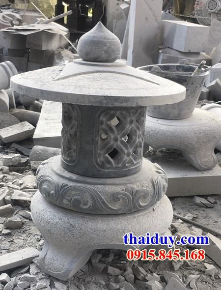 Mẫu cột đèn khuôn viên đình chùa nhà thờ họ bằng đá thiết kế cơ bản