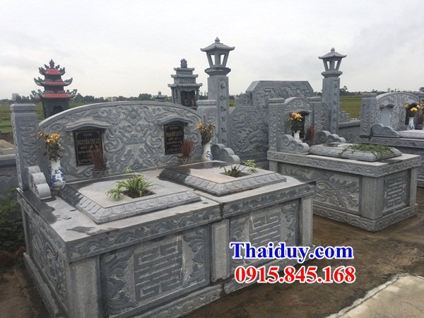 01 Mẫu mộ đôi gia đình ông bà bố ba cha mẹ hai ba bốn ngôi liền nhau bằng đá nguyên khối đẹp bán tại Quảng Trị