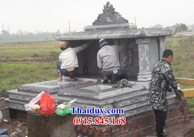16 Mẫu mộ đôi gia đình ông bà bố ba cha mẹ anh chị em hai ba bốn ngôi liền nhau bằng đá xanh đẹp bán tại Hòa Bình