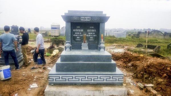 5 Mẫu mộ đôi gia đình bằng đá xanh rêu kích thước phong thủy