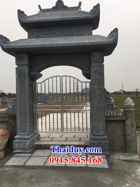 Hình ảnh cổng tam quan khu lăng mộ đình chùa miếu bằng đá xanh liền khối