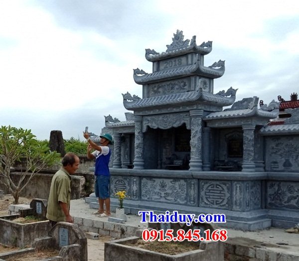 Hình ảnh lăng thờ chung khu mộ gia đình bằng đá xanh Ninh Bình