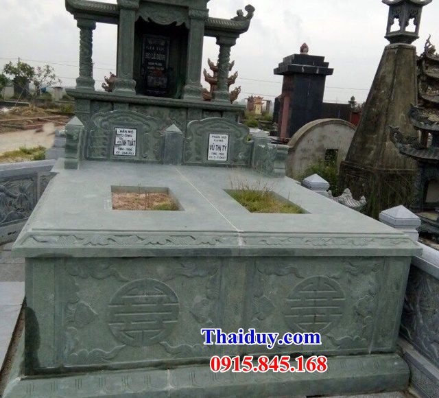 Hình ảnh mộ đôi gia đình đơn giản bằng đá xanh rêu tự nhiên cao cấp đẹp