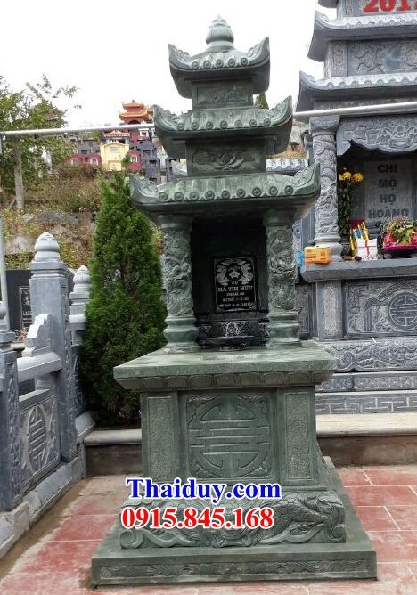 Hình ảnh mộ đơn giản bằng đá xanh rêu đẹp
