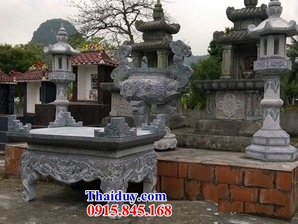 Mẫu bàn lễ sân đình đền khu lăng mộ bằng đá Thanh Hóa thiết kế đơn giản