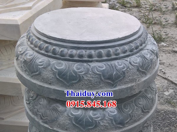 Mẫu chân cột nhà thờ tổ từ đường bằng đá xanh liền khối thiết kế hiện đại