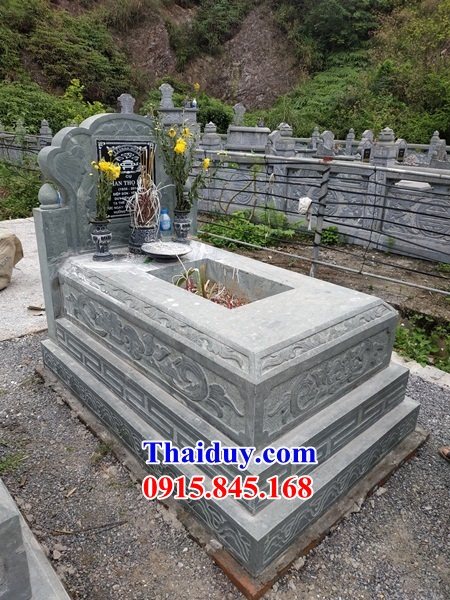 Thiết kế lăng mộ tam cấp bằng đá khối xanh rêu Ninh Bình