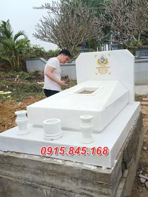 Thiết kế mộ công giáo bằng đá cất hũ tro hài cốt - 07.05.2024