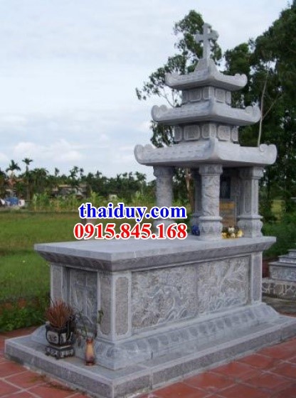 Thiết kế mộ đá ba mái bằng đá xanh nguyên khối cất để tro hài cốt hỏa táng