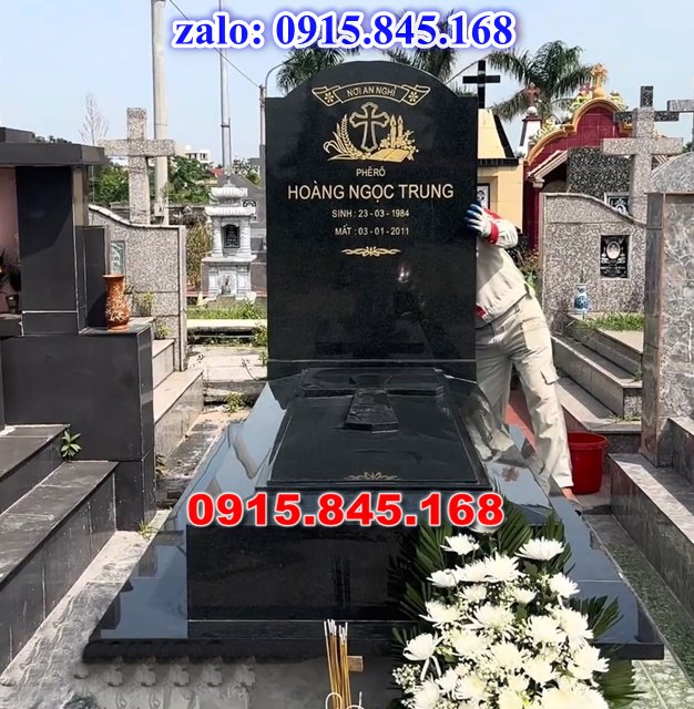 Lăng mộ đá gia đình, lăng mộ ông bà bố mẹ gia tộc, khuôn viên lăng mộ đá xanh trắng vàng granite nguyên khối, nhà mồ bằng đá để thờ tro cốt, giá nơi địa chỉ bán lăng mộ đá, kích thước lăng mộ đá cẩm thạch, lăng mộ đá tự nhiên, xây lăng mộ đá đơn giản, lan can tường bao hàng rào đá khối, nghĩa trang gia đình dòng họ bằng đá, cuốn thư bình phong trước mộ đá, đá bậc lát sân nền lăng mộ, bậc tam cấp rồng bậc thềm chiếu rồng lăng mộ, lư đỉnh hương đèn hạc thờ đá, cổng cột đá lăng mộ, 