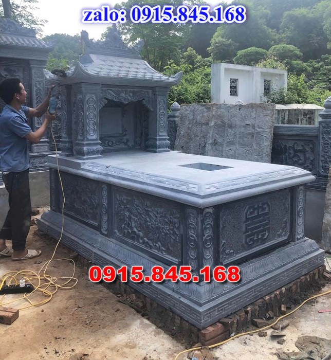 Lăng mộ đá gia đình, lăng mộ ông bà bố mẹ gia tộc, khuôn viên lăng mộ đá xanh trắng vàng granite nguyên khối, nhà mồ bằng đá để thờ tro cốt, giá nơi địa chỉ bán lăng mộ đá, kích thước lăng mộ đá cẩm thạch, lăng mộ đá tự nhiên, xây lăng mộ đá đơn giản, lan can tường bao hàng rào đá khối, nghĩa trang gia đình dòng họ bằng đá, cuốn thư bình phong trước mộ đá, đá bậc lát sân nền lăng mộ, bậc tam cấp rồng bậc thềm chiếu rồng lăng mộ, lư đỉnh hương đèn hạc thờ đá, cổng cột đá lăng mộ, 