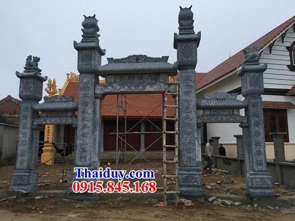 01 Mẫu cổng tam quan tứ trụ nhà thờ gia đình dòng họ tổ tiên đình đền chùa bằng đá tự nhiên nguyên khối đẹp bán tại Ninh Bình