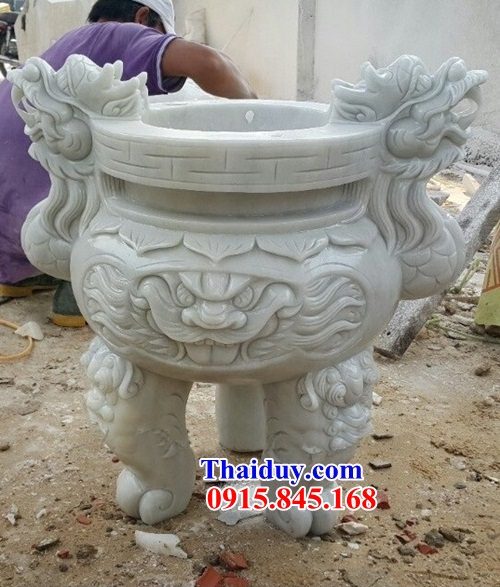 02 Đỉnh lư hương bằng đá đẹp bán tại Hà Giang