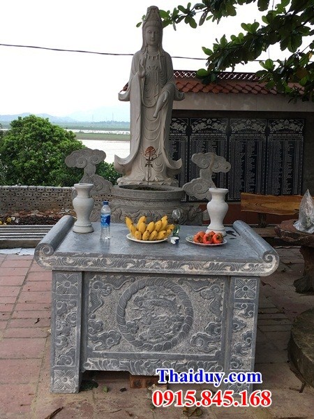03 Bàn lễ bằng đá tự nhiên ngoài sân đình đền chùa miếu nhà thờ từ đường nghĩa trang khu lăng mộ mồ mả gia đình dòng họ đẹp bán tại Thái Bình
