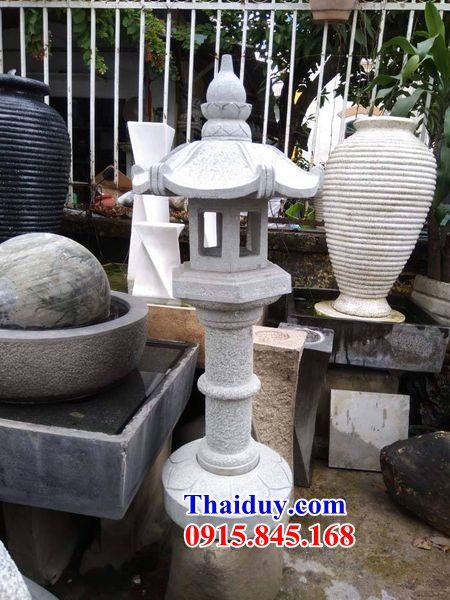 04 Đèn kiểu nhật trang trí sân vườn biệt thự bằng đá xanh đẹp bán tại Hưng Yên