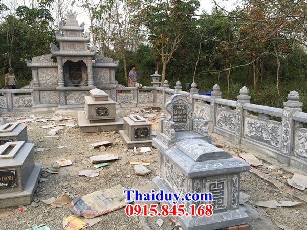 04 Mộ mồ mả đơn giản không mái hiện đại tam ba năm cấp nguyên liền khối đẹp bằng đá bán tại Nam Định