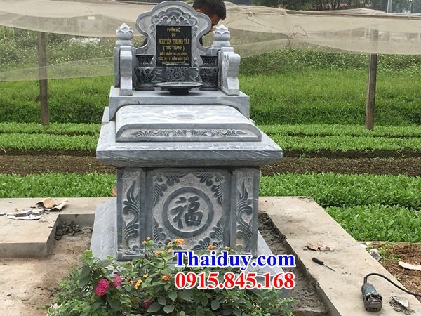 09 Mẫu mộ mồ mả đá ninh bình liền nguyên khối cao cấp hiện đại đơn giản không mái tam ba năm cấp đẹp tại Bình Thuận