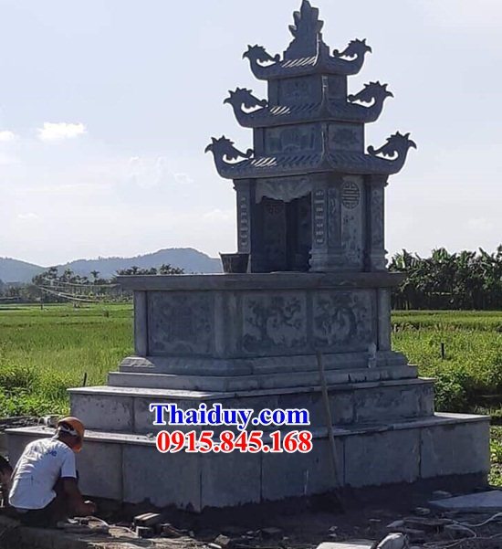 09 Mộ mồ mả đá tự nhiên nguyên khối ba mái gia đình dòng họ ông bà bố mẹ má đẹp bán tại Hà Giang