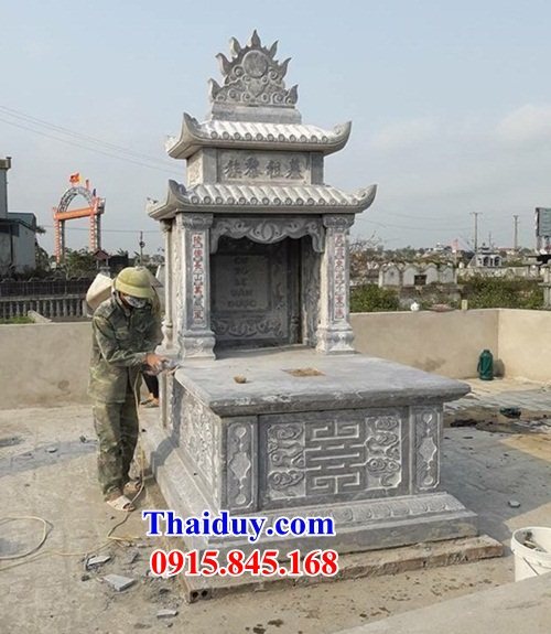 10 Mộ mồ mả hai mái bằng đá xanh cất để giữ hũ hộp tro hài cốt gia đình ông bà bố mẹ ba má đẹp bán tại Cao Bằng