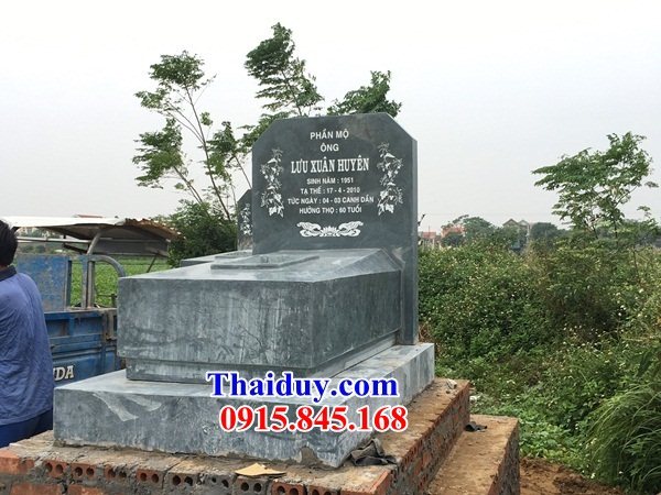 12 Mộ mồ mả ông bà bố mẹ gia đình dòng họ đơn giản bằng đá xanh ninh bình đẹp bán tại Yên Bái