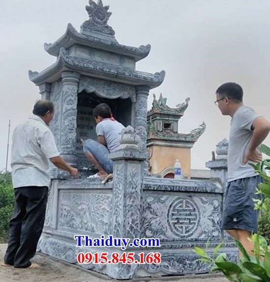 15 Mộ mồ mả ông bà bố mẹ gia đình dòng họ hai mái bằng đá thanh hóa bán tại Bắc Giang