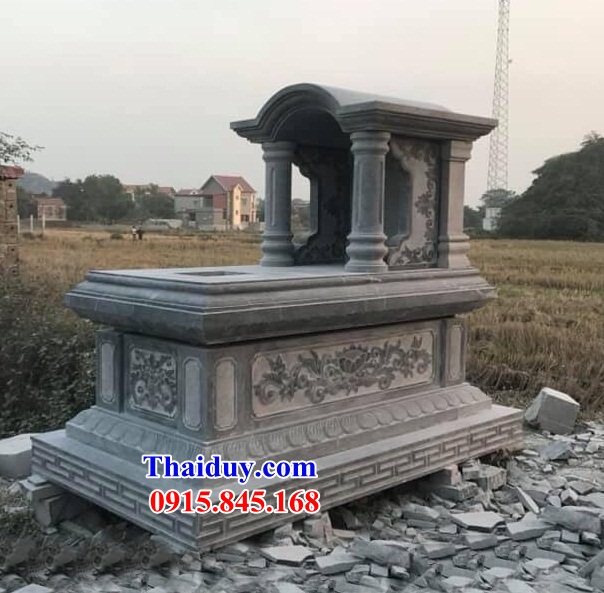 17 Mộ mồ mả đá tự nhiên nguyên khối một mái cất giữ để đựng hũ tro hài cốt ông bà bố mẹ gia đình dòng họ đẹp bán tại Quảng Ngãi