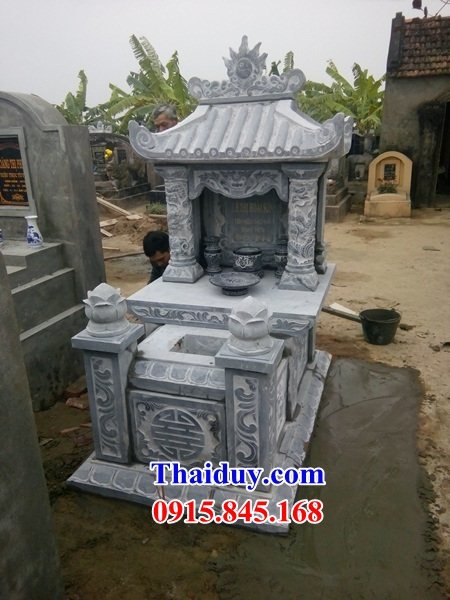 17 Mộ mồ mả đá xanh một mái cất giữ để đựng hũ tro hài cốt ông bà bố mẹ gia đình dòng họ đẹp bán tại Quảng Ngãi