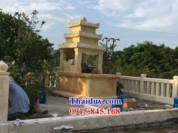 21 Mộ mồ mả đá vàng ba mái cất giữ để hũ hộp đựng tro hài cốt ông bà gia đình bố mẹ ba má đẹp bán tại Quảng Ngãi