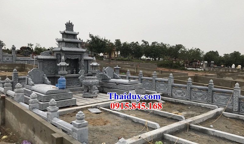 25 Kỳ đài thờ chung khu lăng mộ gia đình bằng đá xanh Thanh Hóa