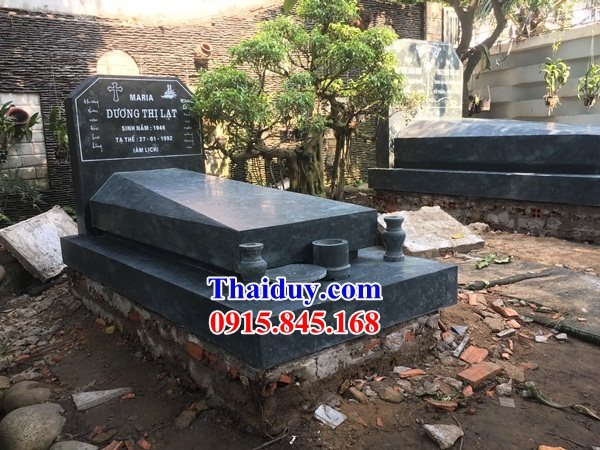 37 Mộ mồ mả đá xanh rêu nguyên liền khối cao cấp hiện đại đơn giản không mái tam ba năm cấp đẹp bán tại Hà Nội