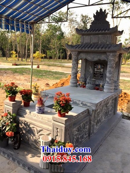 39 Mộ mồ mả hai mái gia đình dòng họ ông bà bố mẹ bằng đá xanh đẹp bán tại Quảng Bình
