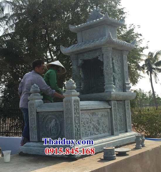 55 Mộ mả mồ hai mái bằng đá xanh cất giữ để đựng hũ hộp tro hài cốt gia đình dòng họ ông bà bố mẹ ba má bán TP Hồ Chí Minh