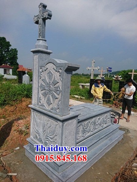 Hình ảnh lăng mộ đạo thiên chúa công giáo bằng đá mỹ nghệ Ninh Bình đẹp