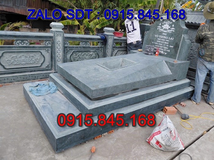 mộ đá gia đình, mộ ông bà bố mẹ gia tộc, khuôn viên mộ đá xanh trắng vàng granite nguyên khối, nhà mồ bằng đá để thờ tro cốt, giá nơi địa chỉ bán mộ đá, kích thước mộ đá cẩm thạch, mộ đá tự nhiên, xây mộ đá đơn giản, lan can tường bao hàng rào đá khối, nghĩa trang gia đình dòng họ bằng đá, cuốn thư bình phong trước mộ đá, đá bậc lát sân nền mộ, bậc tam cấp rồng bậc thềm chiếu rồng mộ, lư đỉnh hương đèn hạc thờ đá, cổng cột đá mộ,