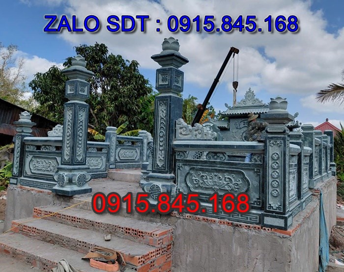 mộ đá gia đình, mộ ông bà bố mẹ gia tộc, khuôn viên mộ đá xanh trắng vàng granite nguyên khối, nhà mồ bằng đá để thờ tro cốt, giá nơi địa chỉ bán mộ đá, kích thước mộ đá cẩm thạch, mộ đá tự nhiên, xây mộ đá đơn giản, lan can tường bao hàng rào đá khối, nghĩa trang gia đình dòng họ bằng đá, cuốn thư bình phong trước mộ đá, đá bậc lát sân nền mộ, bậc tam cấp rồng bậc thềm chiếu rồng mộ, lư đỉnh hương đèn hạc thờ đá, cổng cột đá mộ,