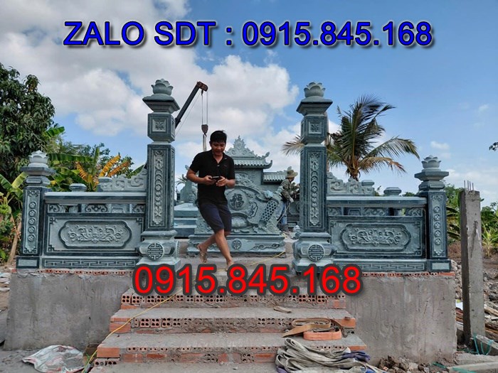 mộ đá gia đình, mộ ông bà bố mẹ gia tộc, khuôn viên mộ đá xanh trắng vàng granite nguyên khối, nhà mồ bằng đá để thờ tro cốt, giá nơi địa chỉ bán mộ đá, kích thước mộ đá cẩm thạch, mộ đá tự nhiên, xây mộ đá đơn giản, lan can tường bao hàng rào đá khối, nghĩa trang gia đình dòng họ bằng đá, cuốn thư bình phong trước mộ đá, đá bậc lát sân nền mộ, bậc tam cấp rồng bậc thềm chiếu rồng mộ, lư đỉnh hương đèn hạc thờ đá, cổng cột đá mộ, 