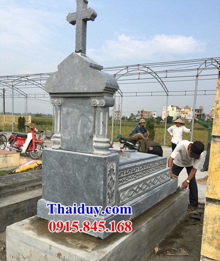 Lăng mộ công giáo đẹp bằng đá xanh nguyên khối Thanh Hóa tại Phú Thọ