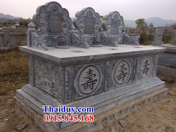 Mẫu mộ đôi đá khối không mái đơn giản ba ngôi kề nhau