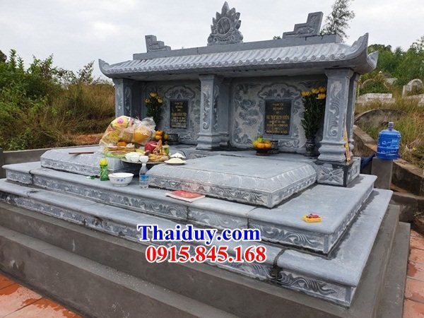 Mẫu mộ hai ngôi liền nhau bằng đá cất để hũ tro hài cốt hỏa táng