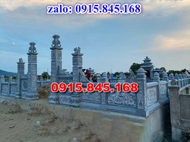 mộ ông bà bố mẹ gia đình dòng họ bằng đá, mộ song thân phu thê vợ chồng đá khối, mộ đôi tròn đơn giản không có mái đao che, mộ tam cấp tháp lục giác đá granite hoa cương, giá bán mộ đá để thờ tro cốt, hung hỏa địa táng, cuốn thư đá lăng mộ nghĩa trang gia đình, cổng tam quan tứ trụ nhà mồ, lan can tường rào đá chạm mỹ nghệ điêu khắc, thiết kế khuôn viên lăng mộ dòng họ gia tộc,