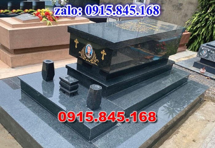 Lăng mộ đá gia đình, lăng mộ ông bà bố mẹ gia tộc, khuôn viên lăng mộ đá xanh trắng vàng granite nguyên khối, nhà mồ bằng đá để thờ tro cốt, giá nơi địa chỉ bán lăng mộ đá, kích thước lăng mộ đá cẩm thạch, lăng mộ đá tự nhiên, xây lăng mộ đá đơn giản, lan can tường bao hàng rào đá khối, nghĩa trang gia đình dòng họ bằng đá, cuốn thư bình phong trước mộ đá, đá bậc lát sân nền lăng mộ, bậc tam cấp rồng bậc thềm chiếu rồng lăng mộ, lư đỉnh hương đèn hạc thờ đá, cổng cột đá lăng mộ,