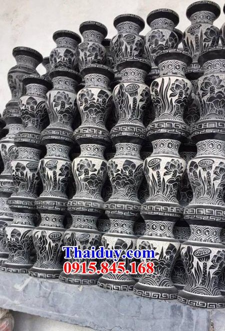 66 Lọ hoa đặt ngoài trời bằng đá nguyên khối