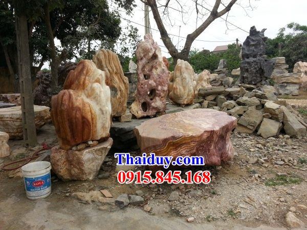 Chế tác bộ bàn ghế sân đình chùa đền miếu bằng đá vàng tự nhiên Thanh Hóa