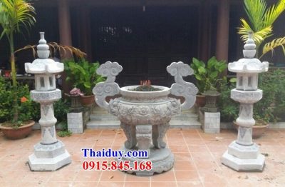 Lư hương cắm nhang đỉnh đèn nhà thờ họ bằng đá tự nhiên nguyên khối đẹp