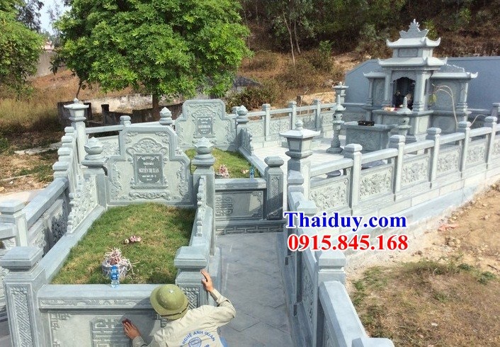 Tường hàng rào lan can đá xanh nguyên khối nghĩa trang ba má đẹp Tiền Giang