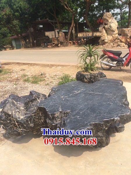Chế tác 57 bộ bàn ghế đá tự nhiên tại Hà Giang