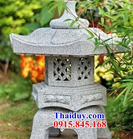64 đèn đá xanh chạm khắc hoa văn trang trí sân vườn tại Ninh Bình