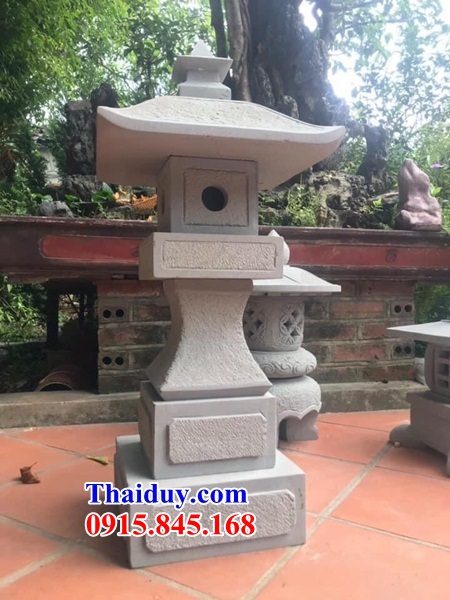 68 đèn đá vuông trang trí sân vườn biệt thự tại Thừa Thiên Huế